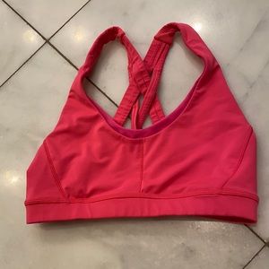 Lululemon sports bra